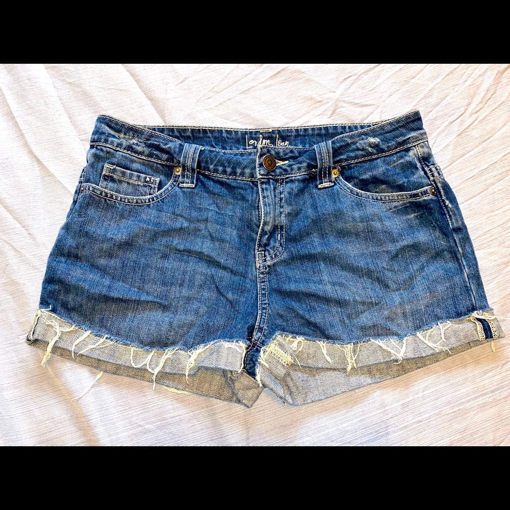 Size 6 London Jean Shorts